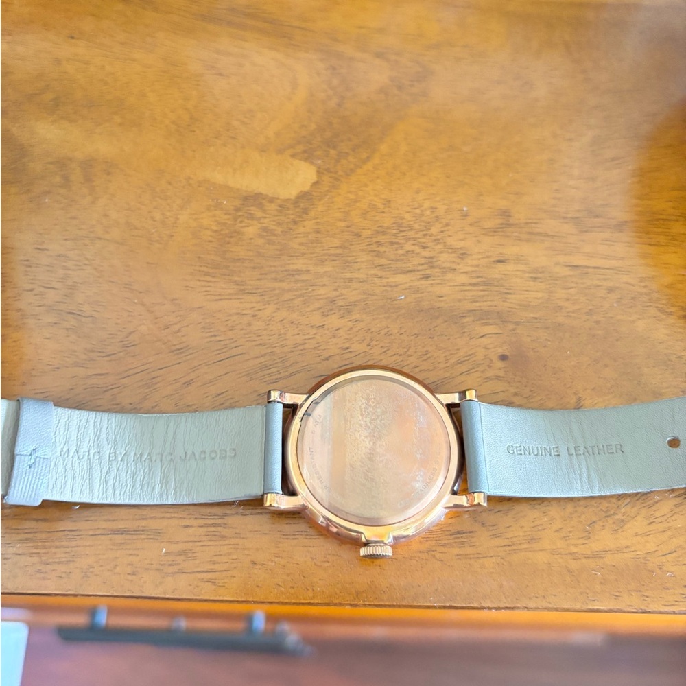 Marc by Marc Jacobs Rose Gold and Grey Leather Watch - Picture 4 of 7